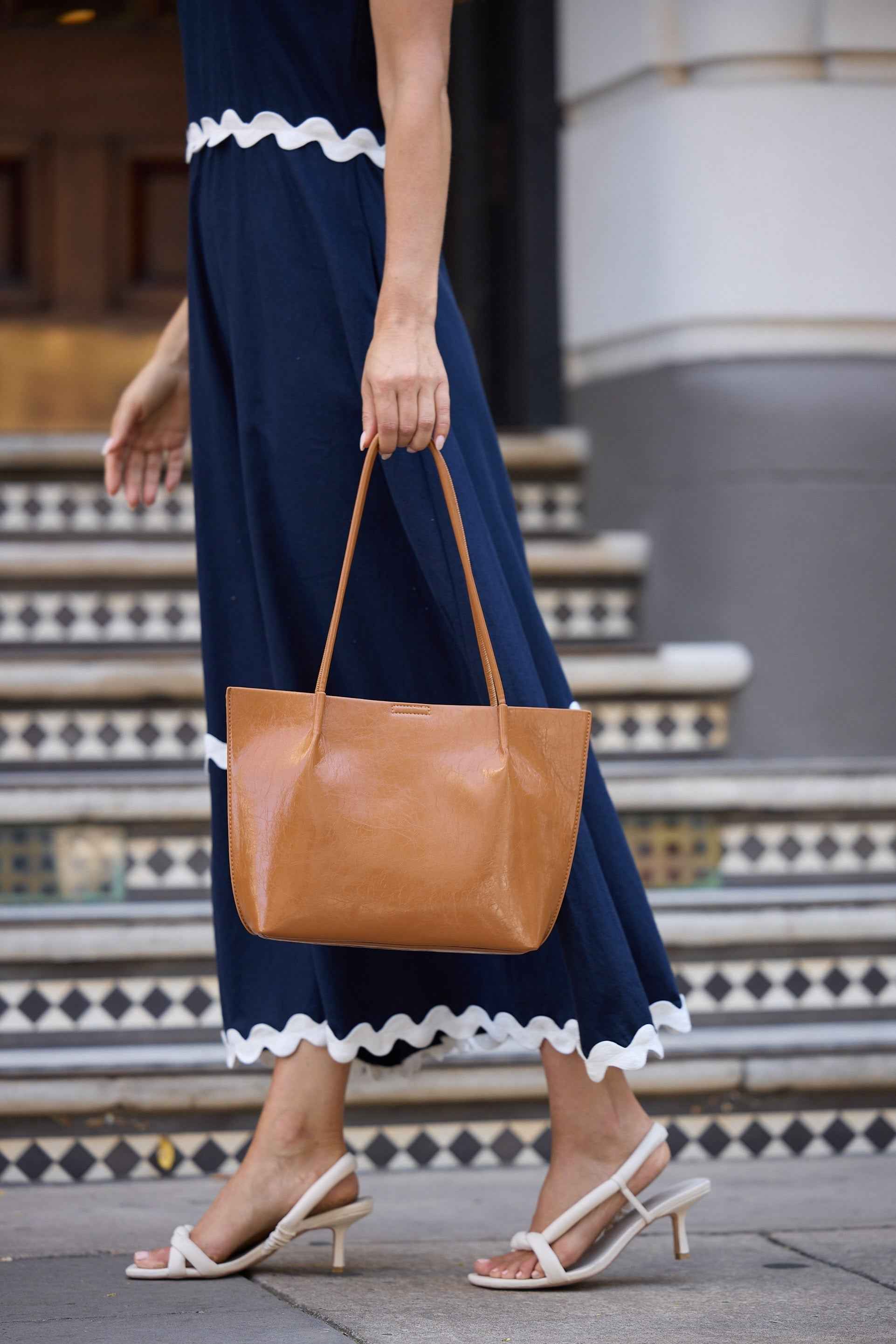 Eloise Bag And Pouch Set - Tan
