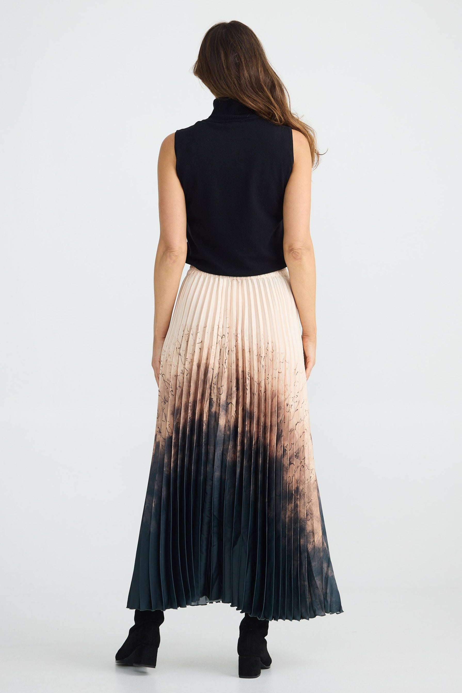 Alias Pleated Skirt - Calligraphy
