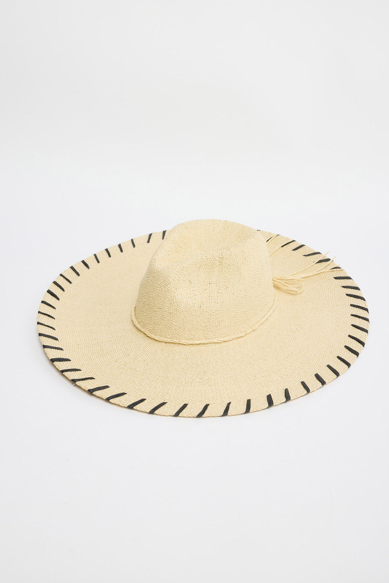 Georgie Hat - Natural W Black - front view