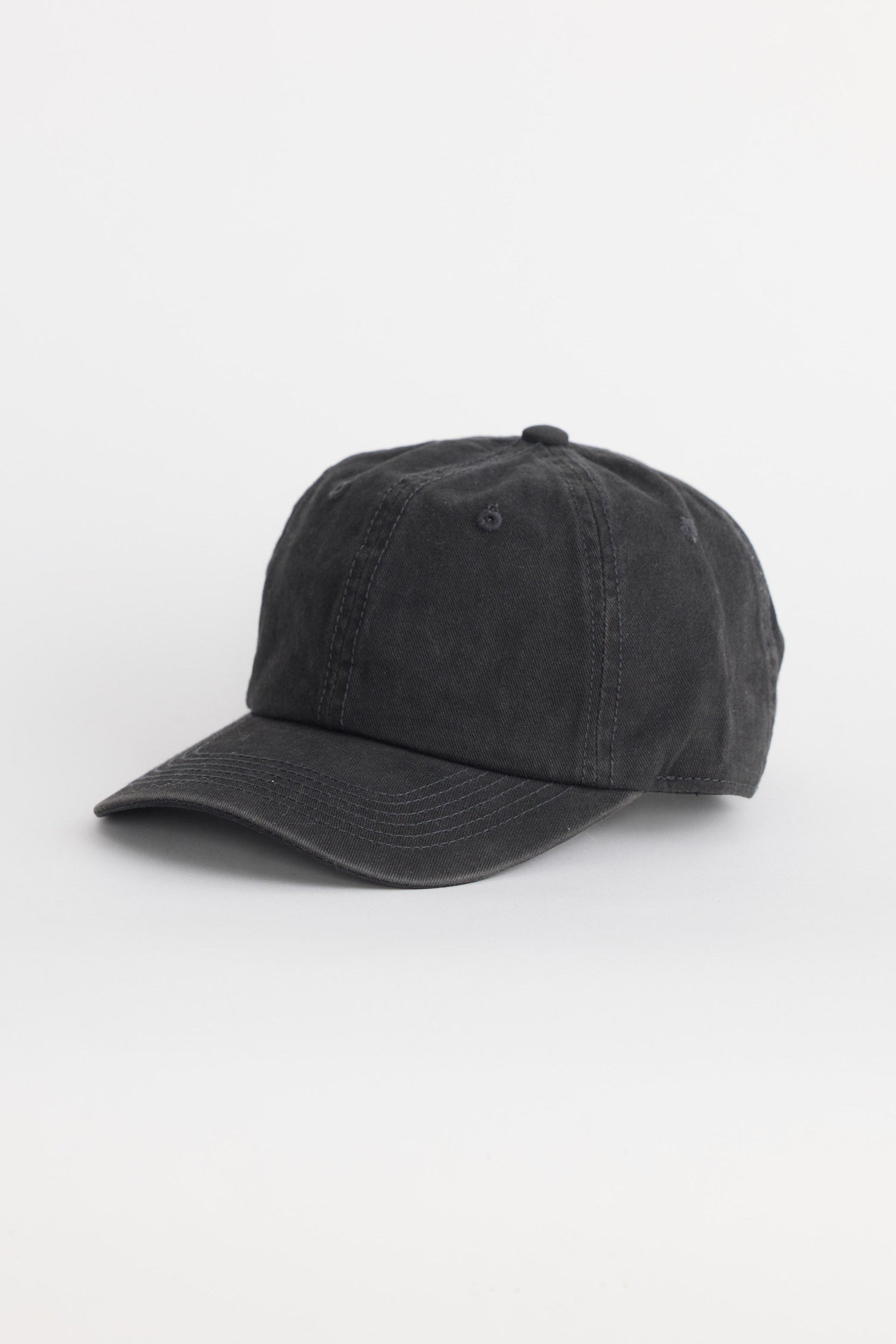 Kenny Cap - Charcoal cap in charcoal with structured silhouette, alternate view on white background