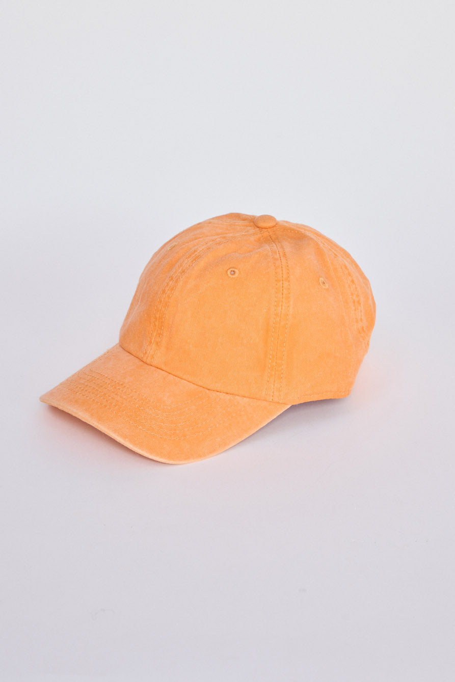 Kenny Cap - Orange cap in orange with structured silhouette, front view on white background