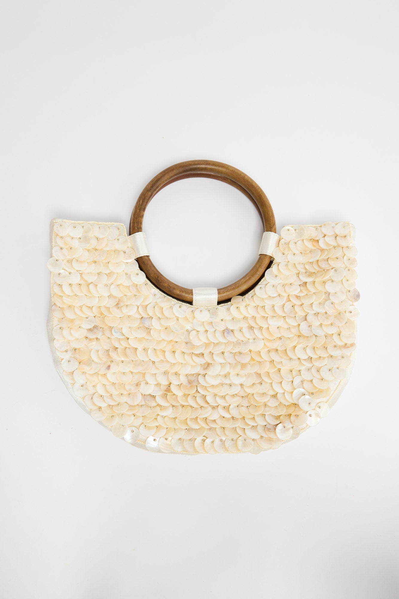 Seaside Bag in white, front view.