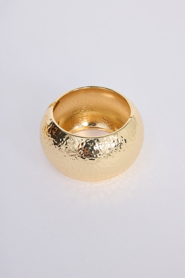Maura Bangle in gold with snap lock closure and hinge for easy wear, detail view.