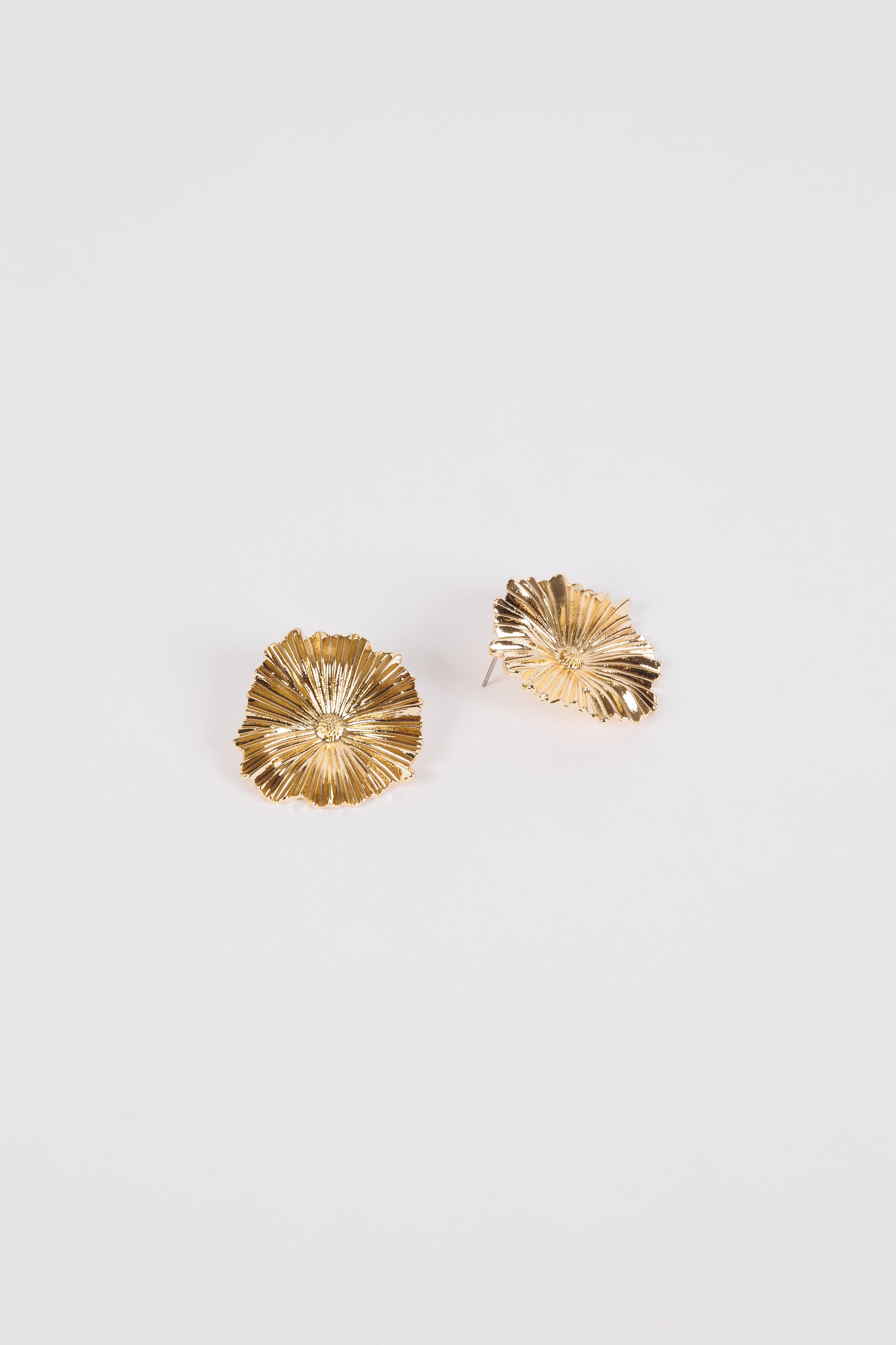 Lucy Earrings - Gold