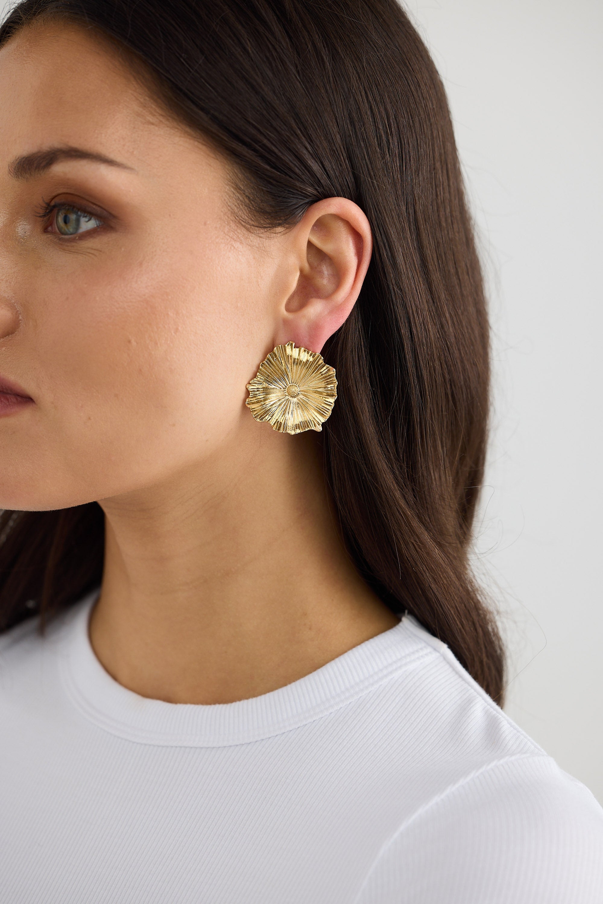 Lucy Earrings - Gold