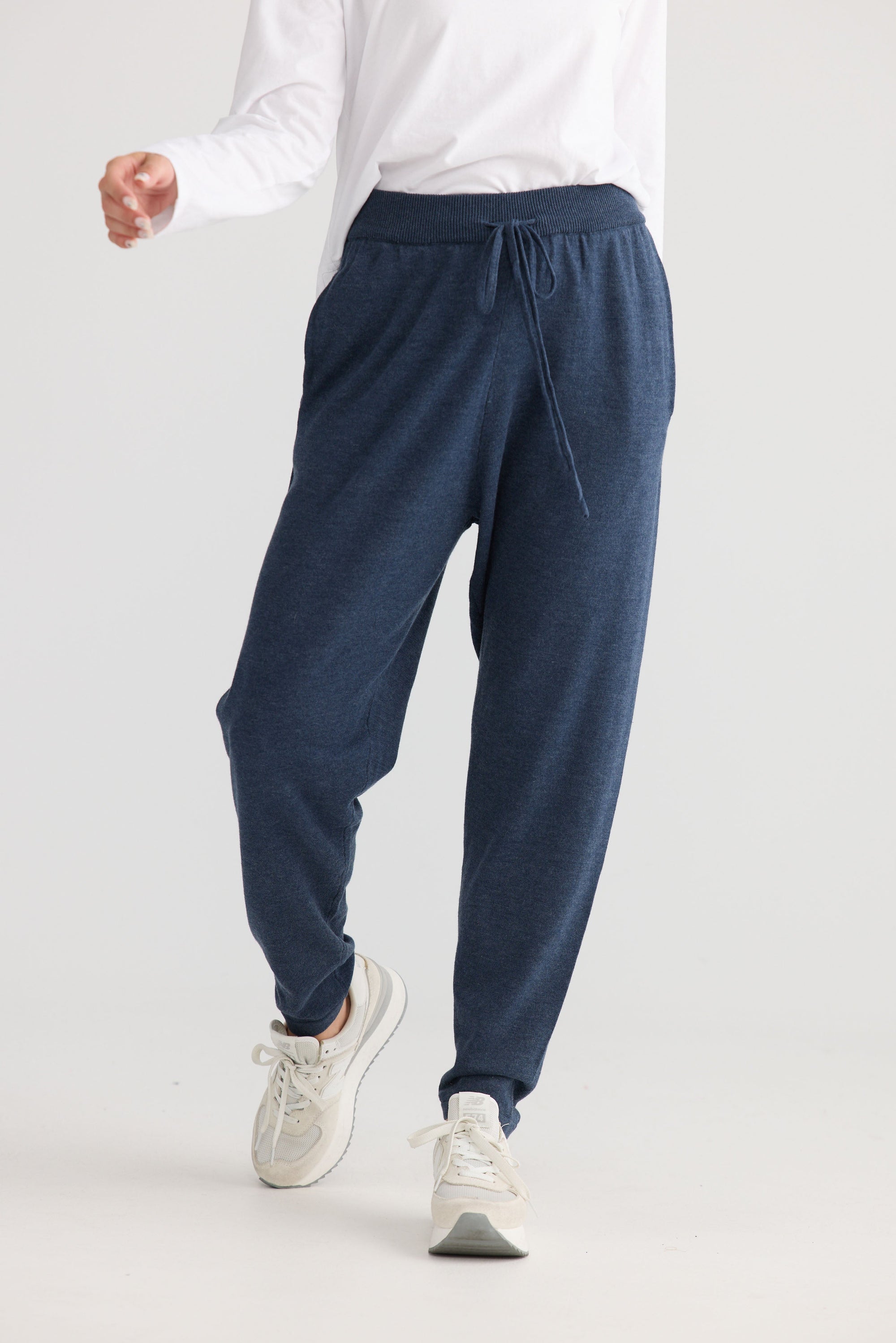 Woodside Pant in navy, showing drawstring waist.